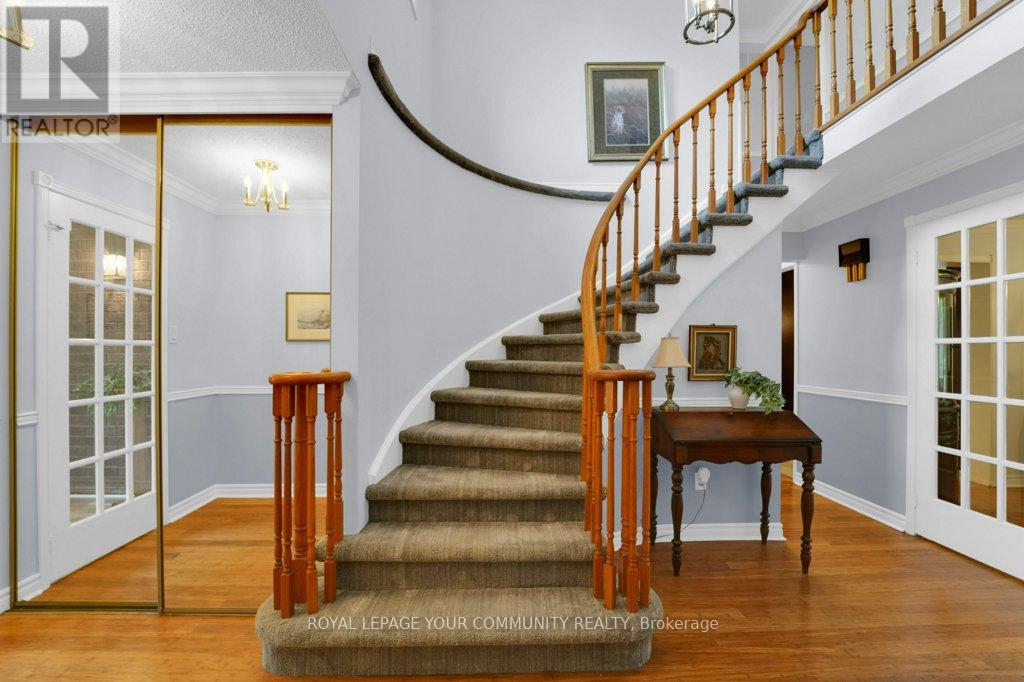 Photo 9 of 25 Hare Court, Markham ON