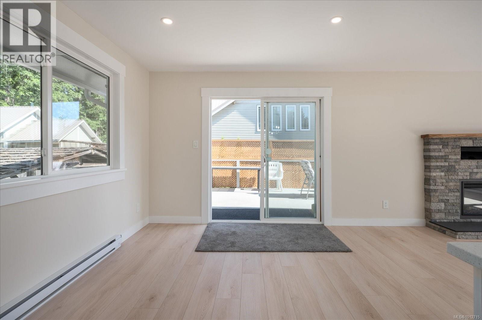 Photo 11 of 1373 Fielding Rd, Nanaimo BC