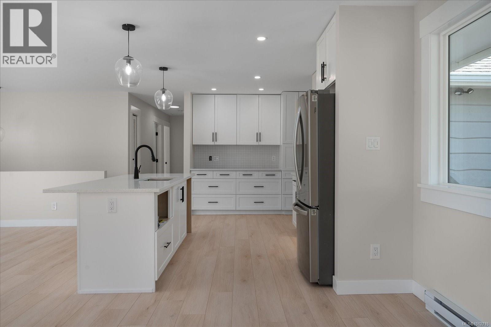 Photo 16 of 1373 Fielding Rd, Nanaimo BC