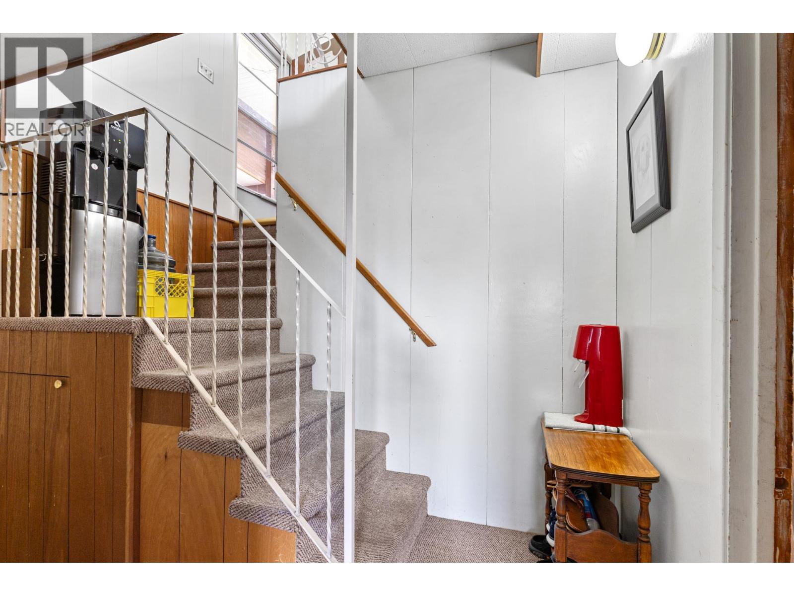  350 Clarissa Road, Kelowna