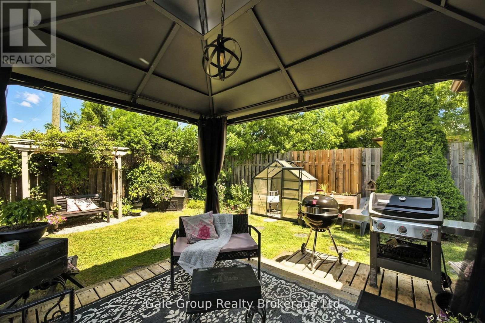 Photo 24 of 42 Moultrey Crescent, Halton Hills ON