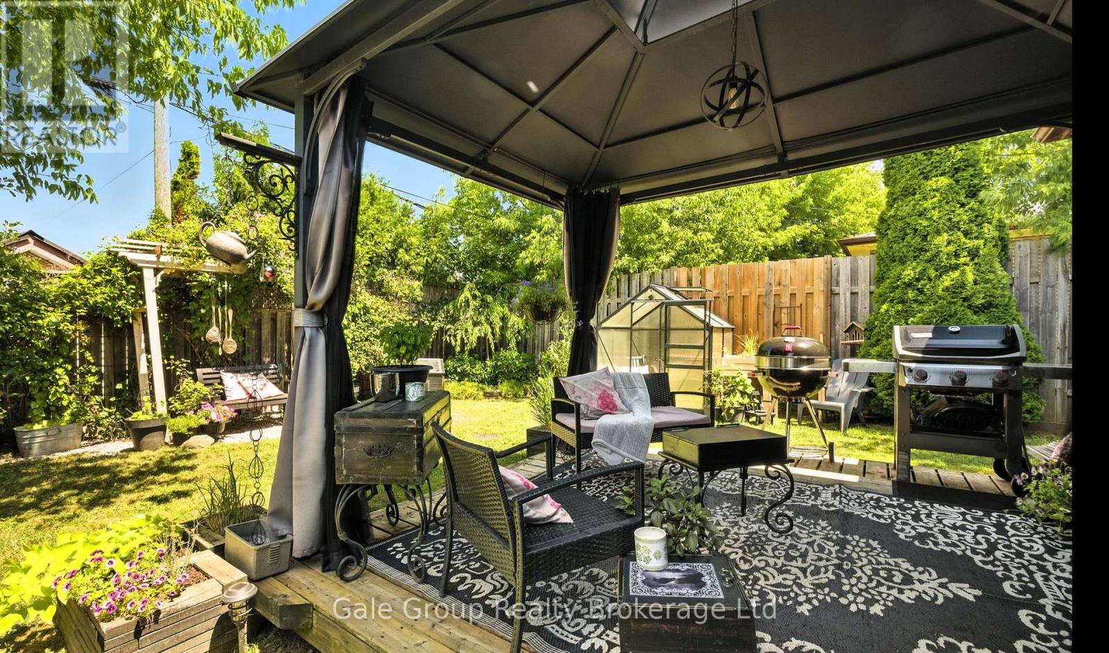 Photo 26 of 42 Moultrey Crescent, Halton Hills ON