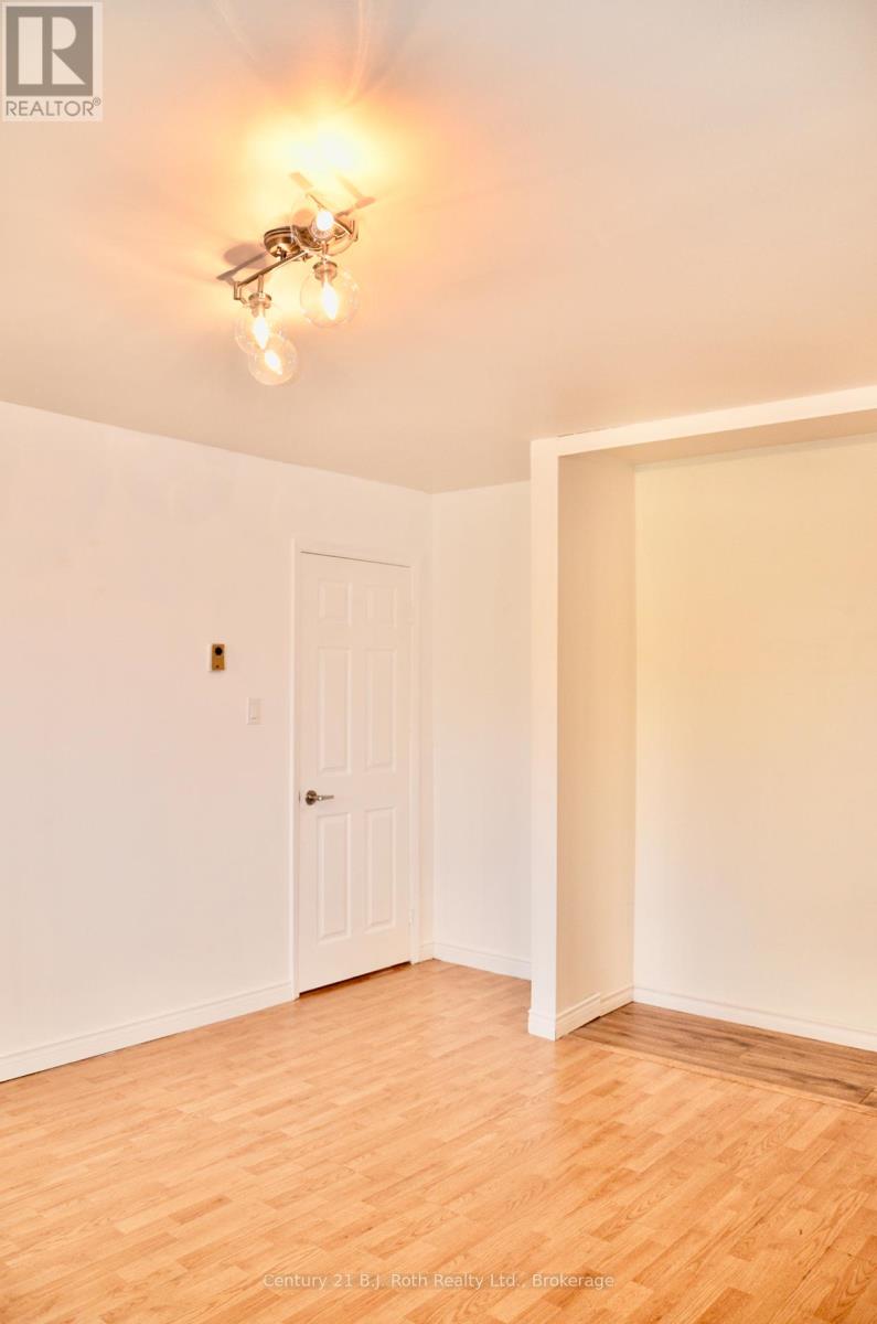 Photo 24 of 12 Kings Court, Orillia ON