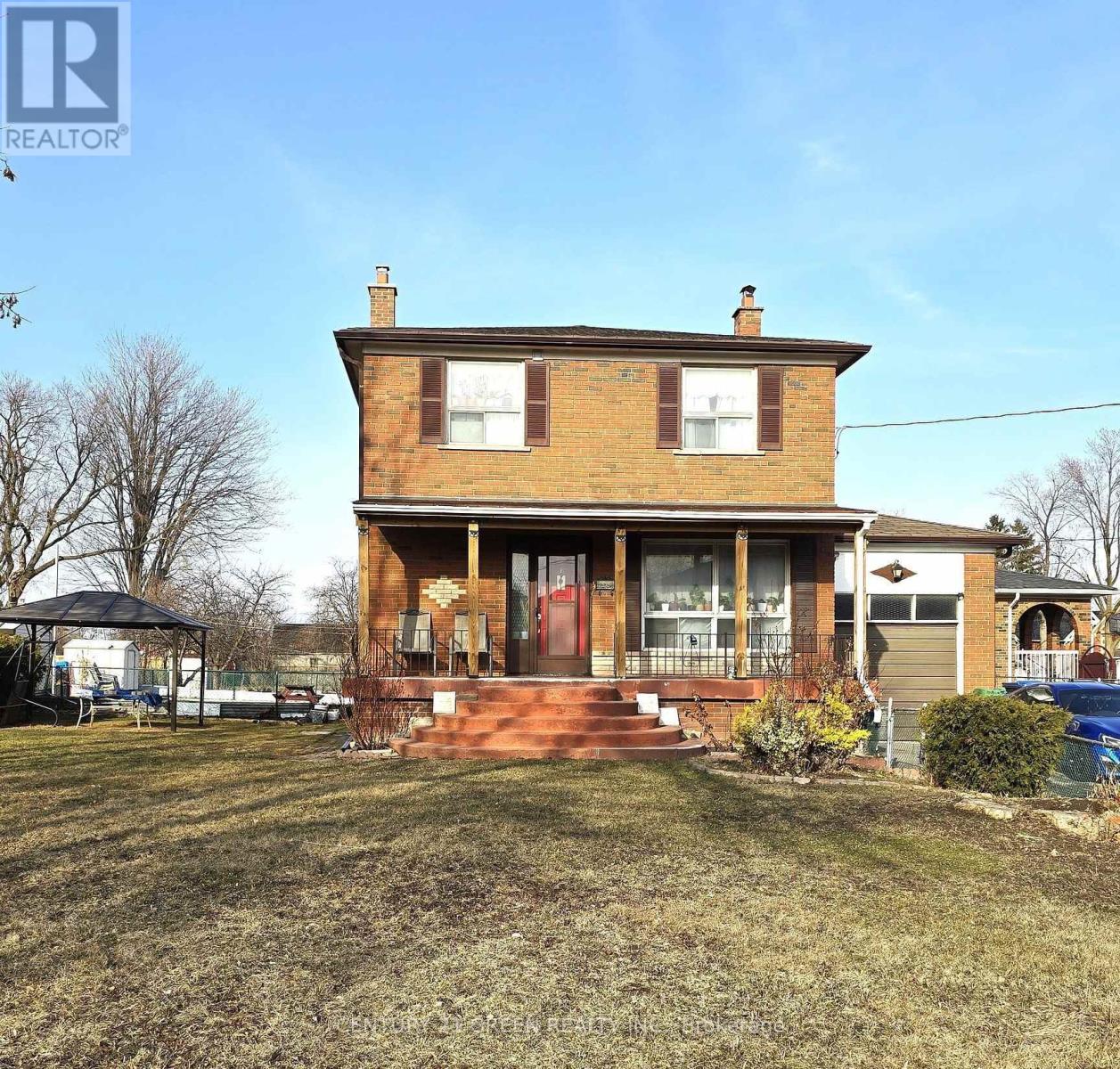 Photo 1 of 35 York Street, Mississauga ON
