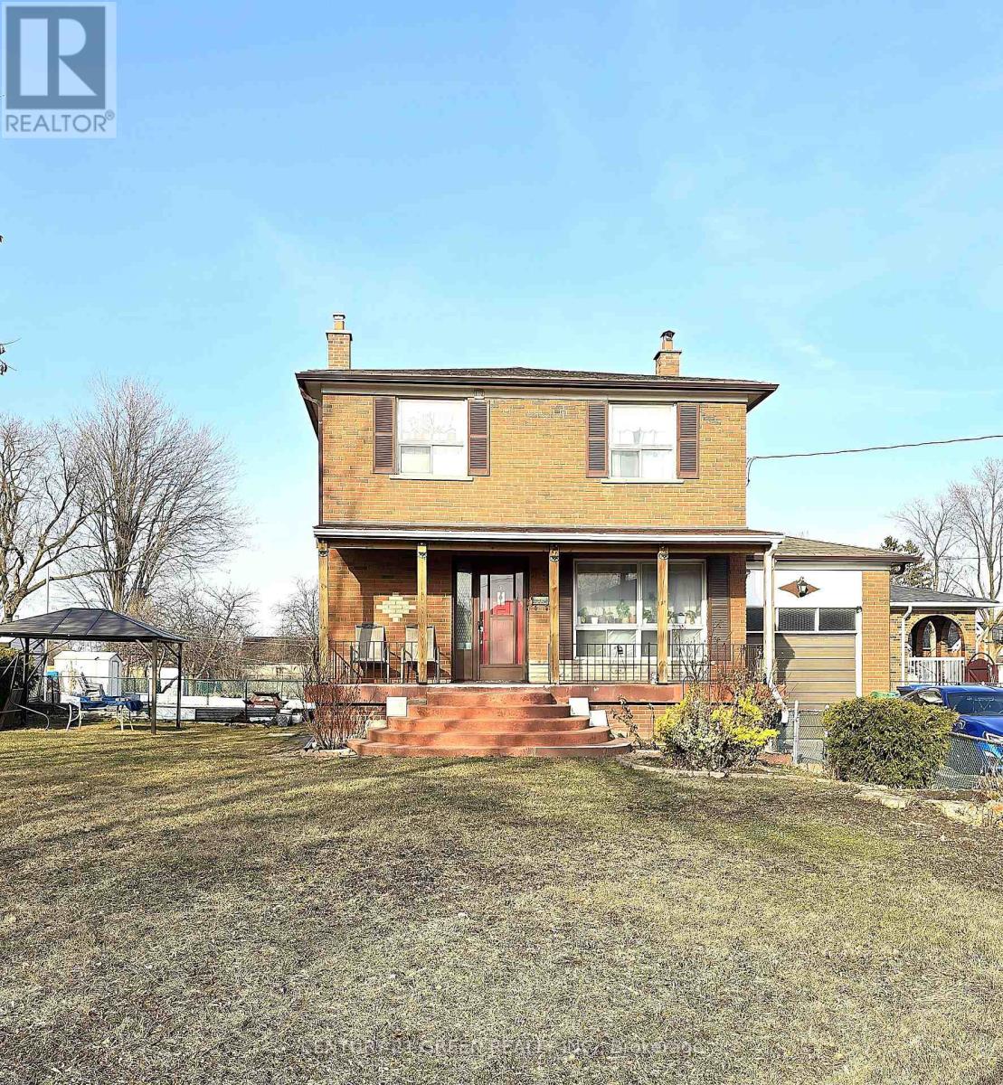 Photo 20 of 35 York Street, Mississauga ON