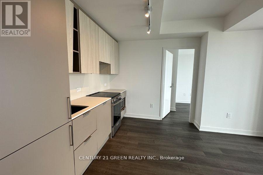 Photo 12 of 2301 3900 Confederation Parkway, Mississauga ON