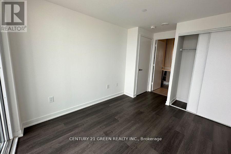 Photo 15 of 2301 3900 Confederation Parkway, Mississauga ON