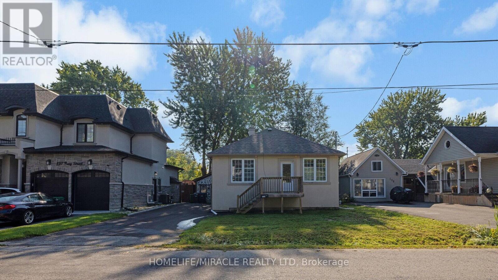 Photo 1 of 112 Troy Street, Mississauga ON