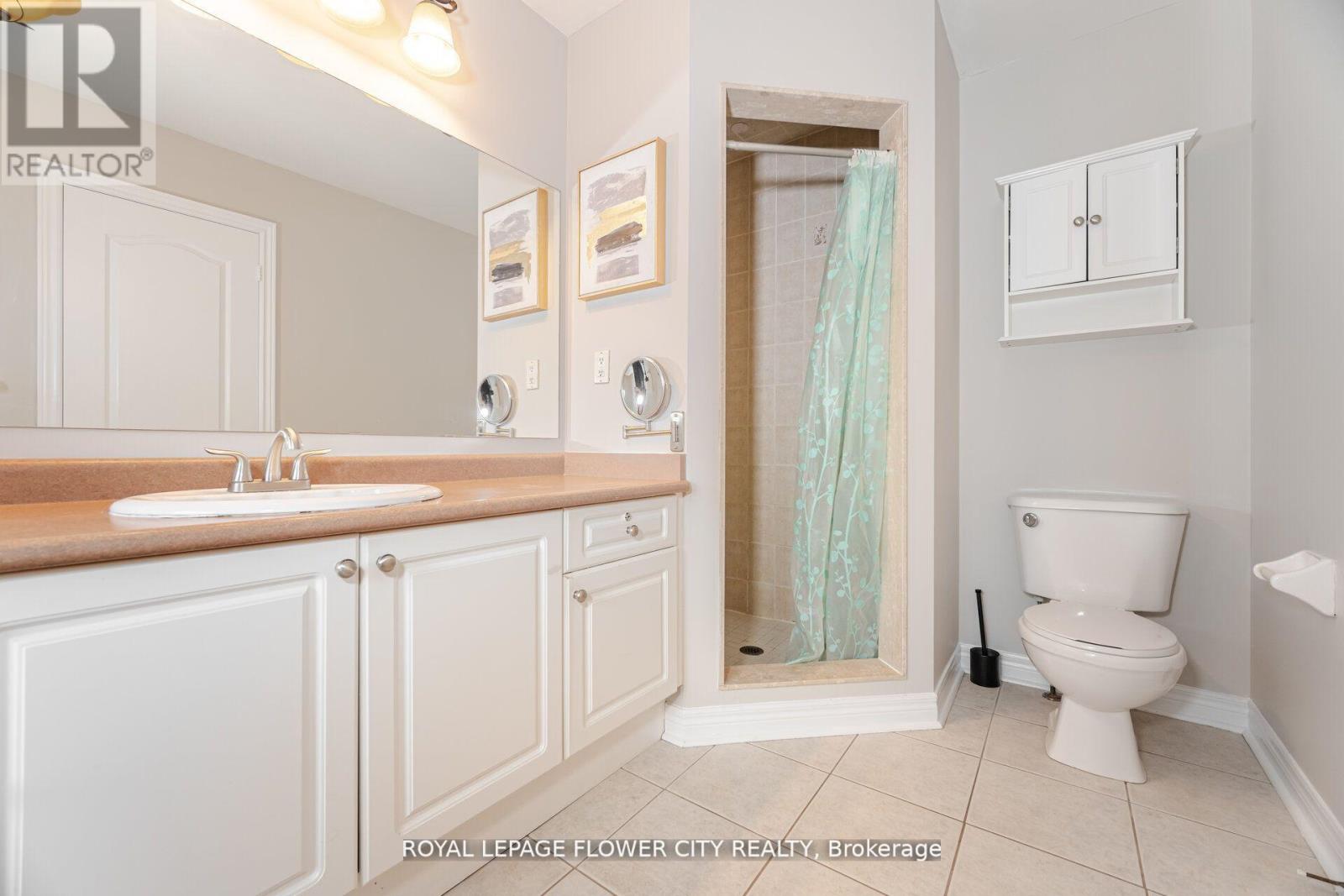 Photo 31 of 61 Headwater Road, Caledon ON