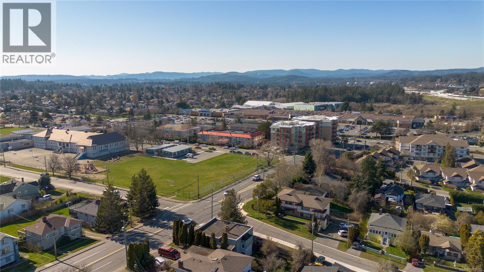  3228 Seaton Street, Saanich