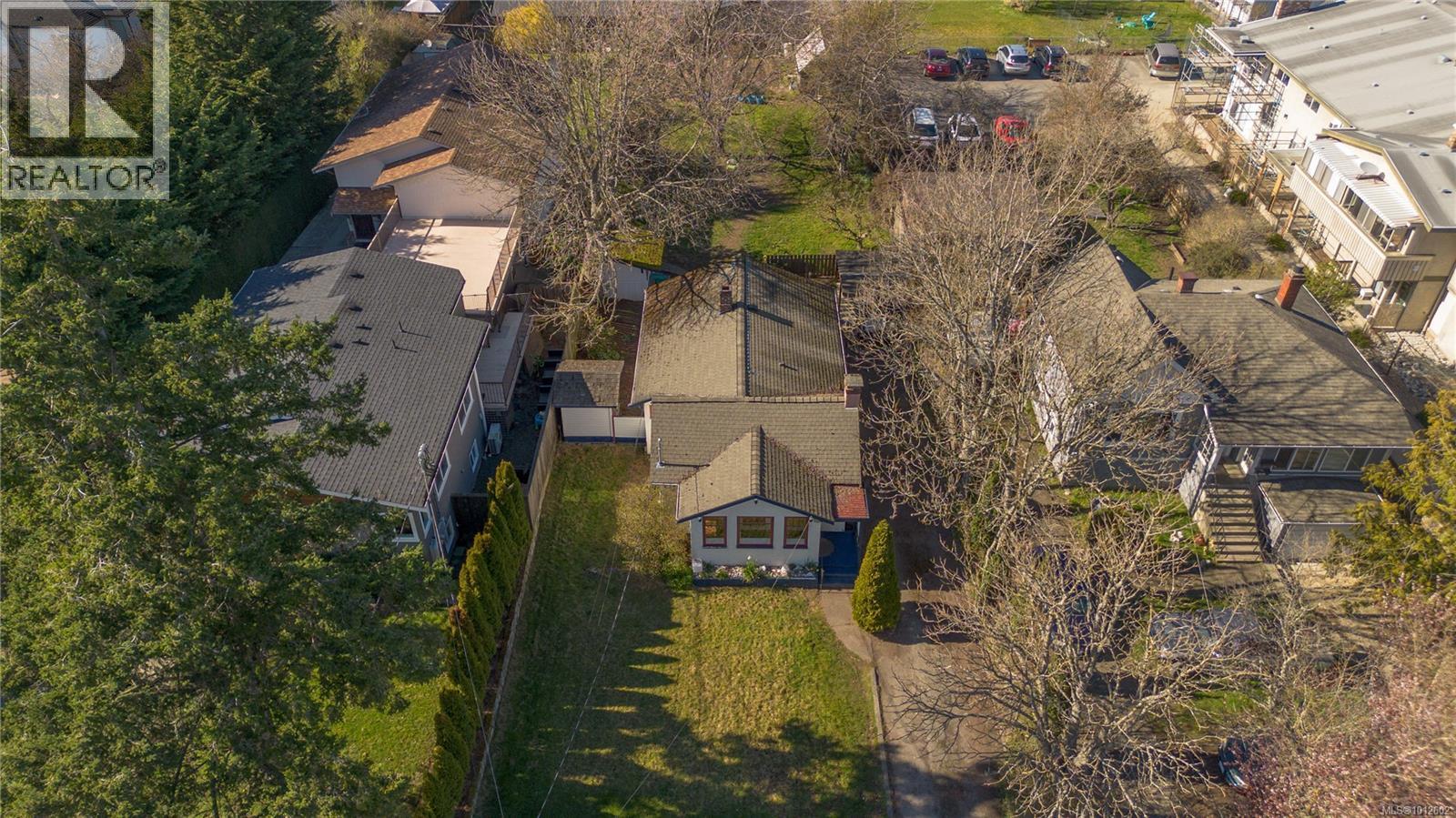  3228 Seaton Street, Saanich