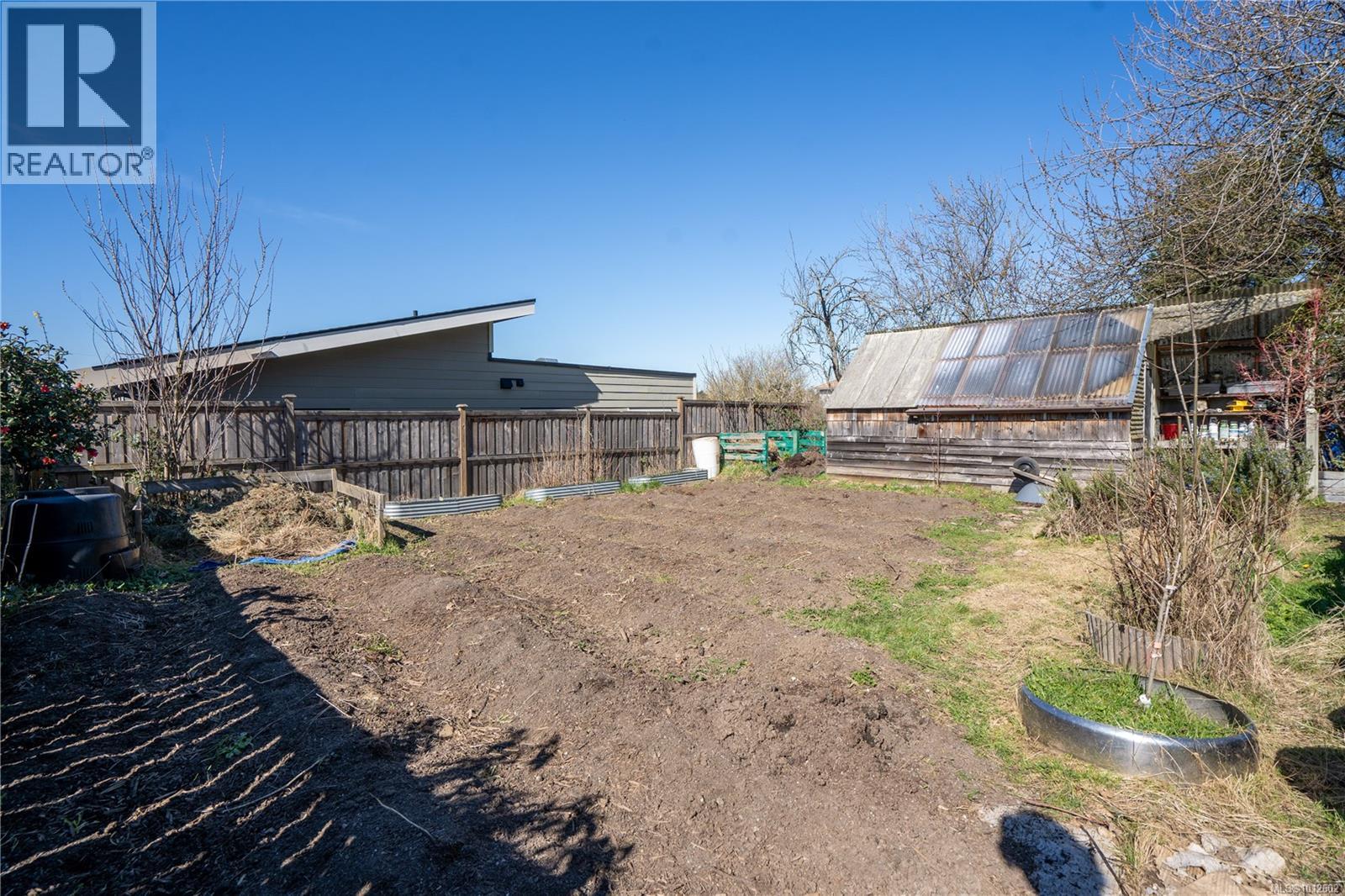  3228 Seaton Street, Saanich