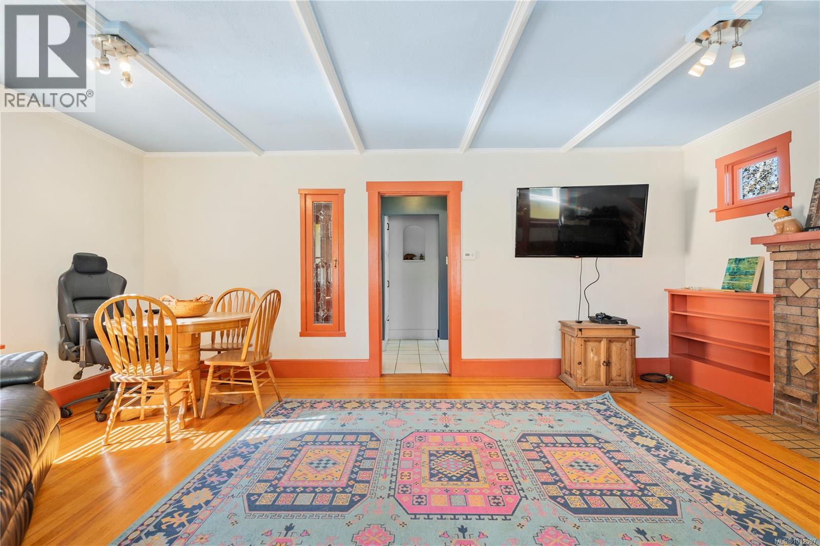 Photo 19 of 3228 Seaton St, Saanich BC