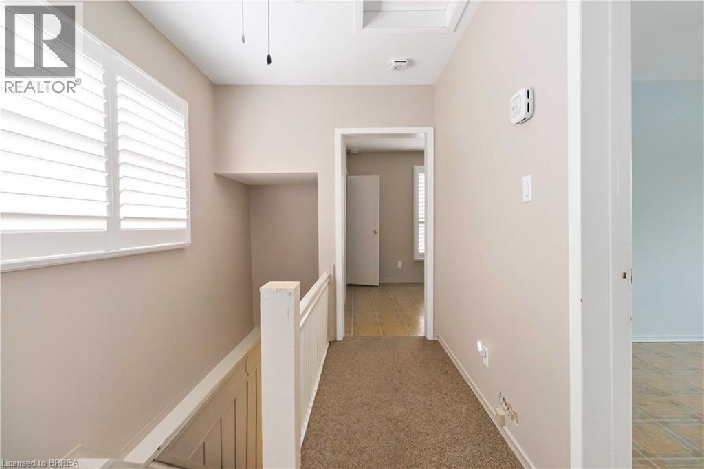 Photo 13 of 160 Catharine Avenue, Brantford ON