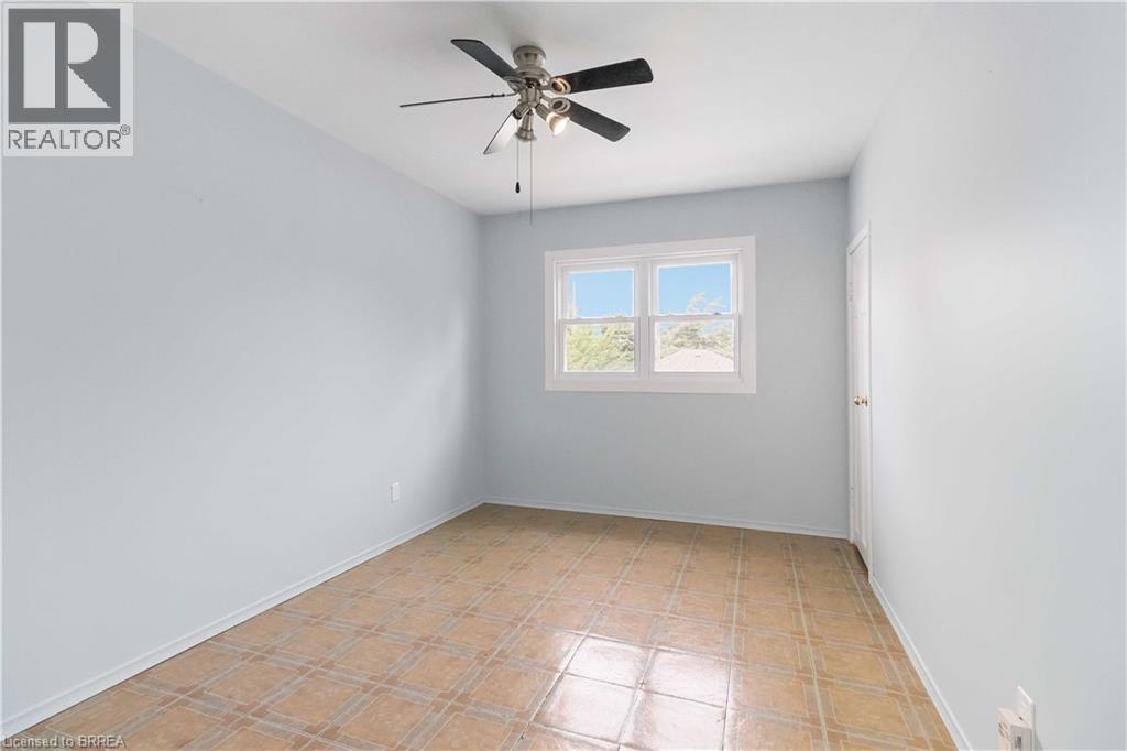 Photo 16 of 160 Catharine Avenue, Brantford ON