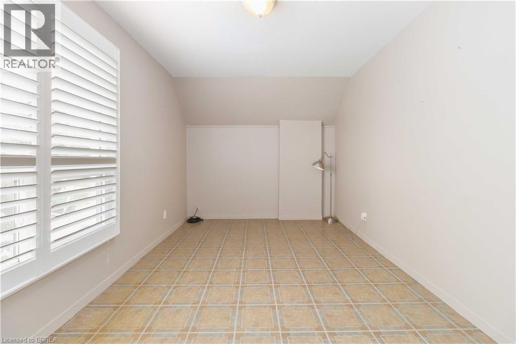 Photo 18 of 160 Catharine Avenue, Brantford ON