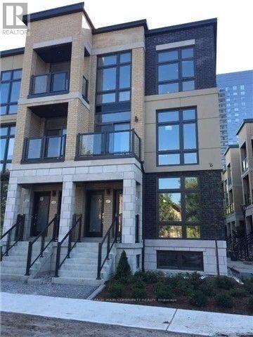Photo 1 of Ave 60 27 Eldora Avenue, Toronto ON