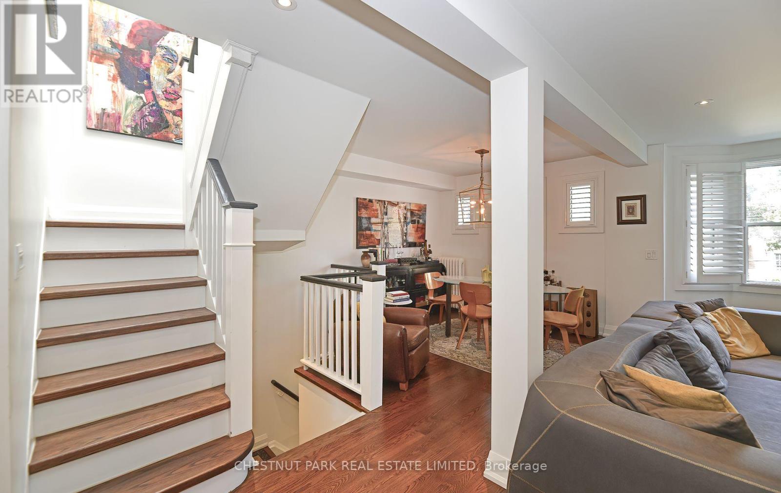 Photo 5 of Upper 133 Cottingham Street, Toronto ON