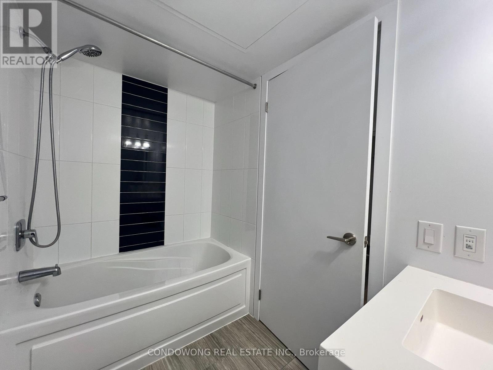 Photo 12 of 903 365 Church Street, Toronto ON