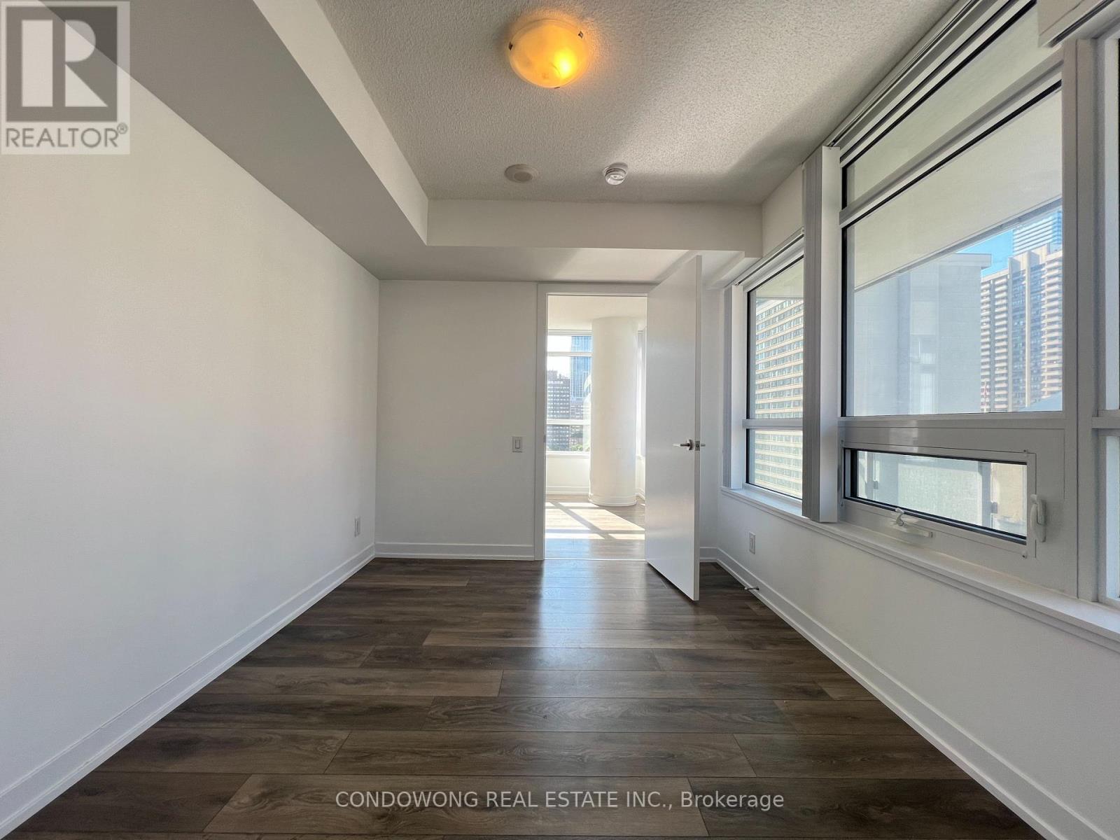 Photo 13 of 903 365 Church Street, Toronto ON