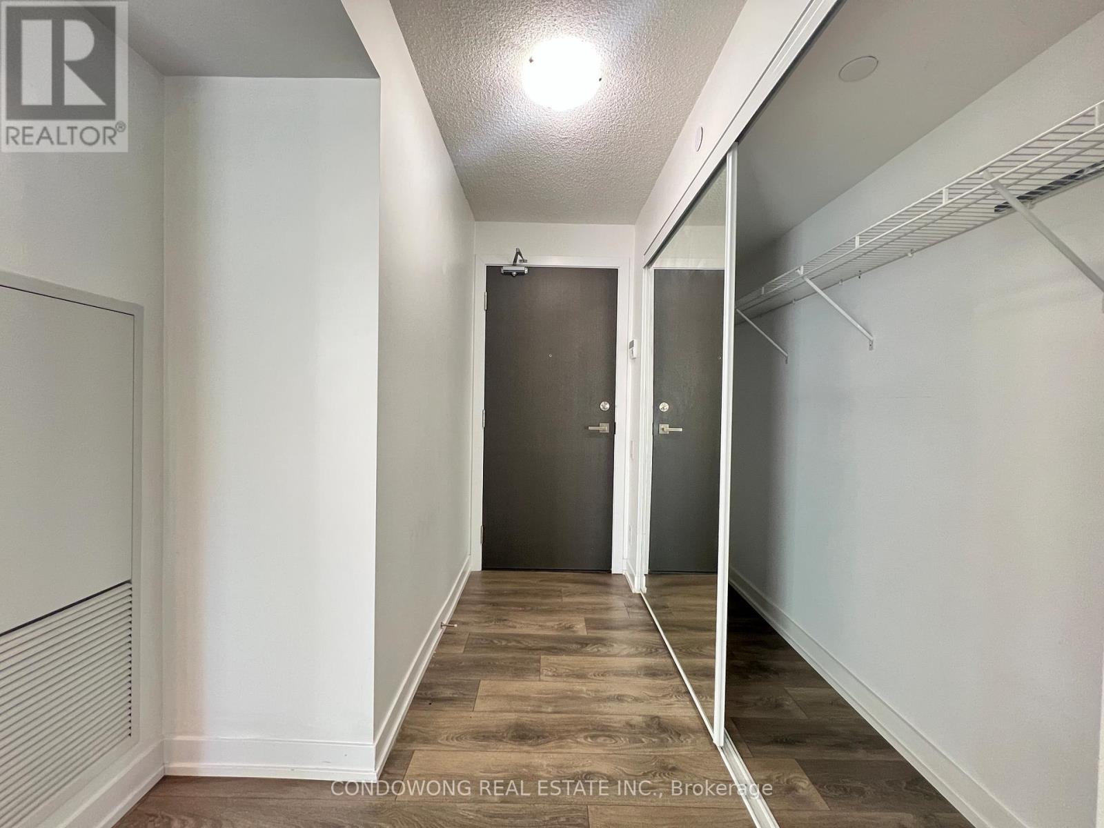 Photo 2 of 903 365 Church Street, Toronto ON