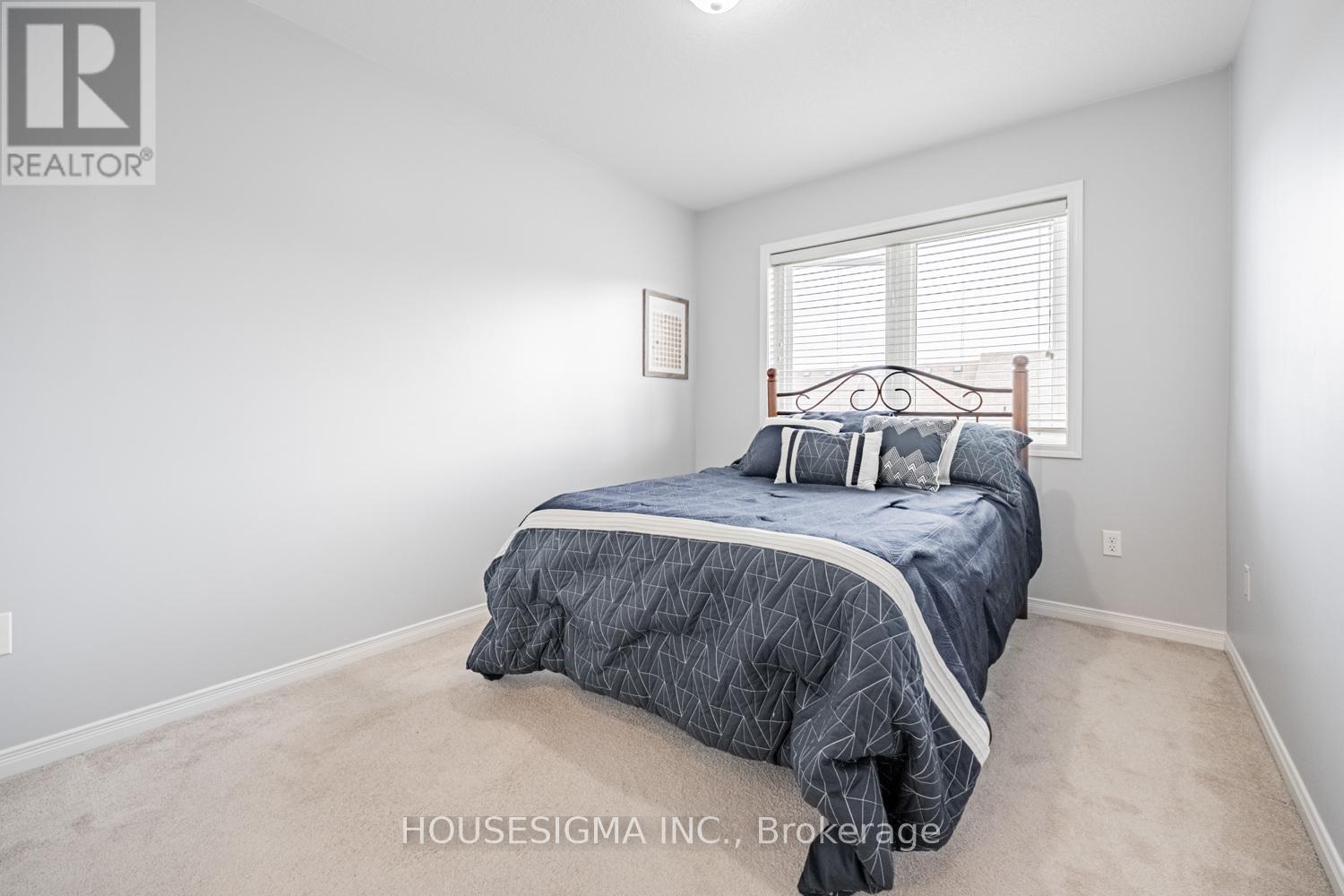 Photo 21 of 54 7 Sirente Drive, Hamilton ON
