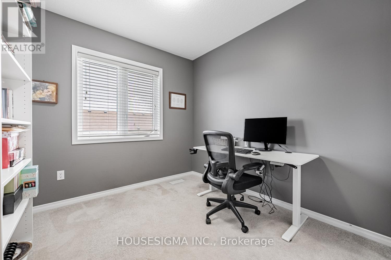 Photo 22 of 54 7 Sirente Drive, Hamilton ON