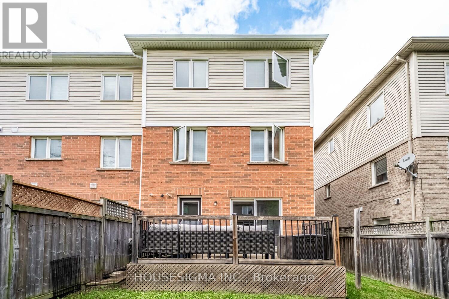 Photo 32 of 54 7 Sirente Drive, Hamilton ON