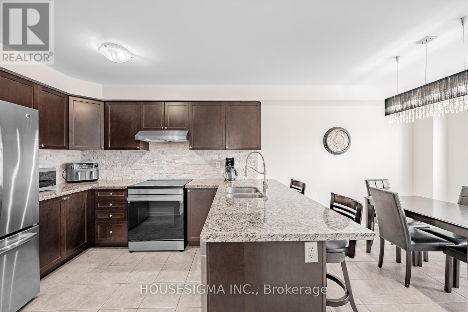 Photo 6 of 54 7 Sirente Drive, Hamilton ON