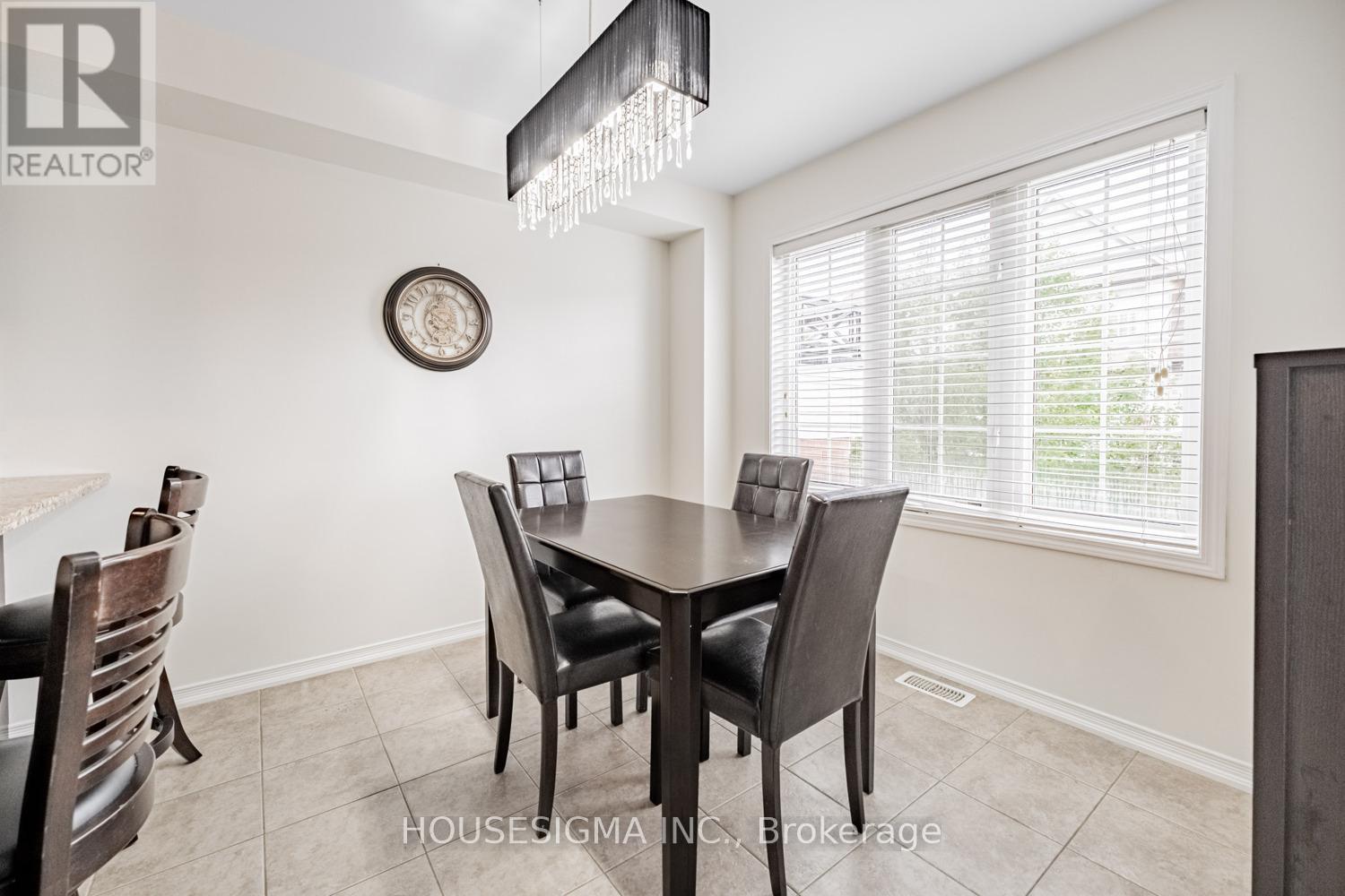 Photo 9 of 54 7 Sirente Drive, Hamilton ON