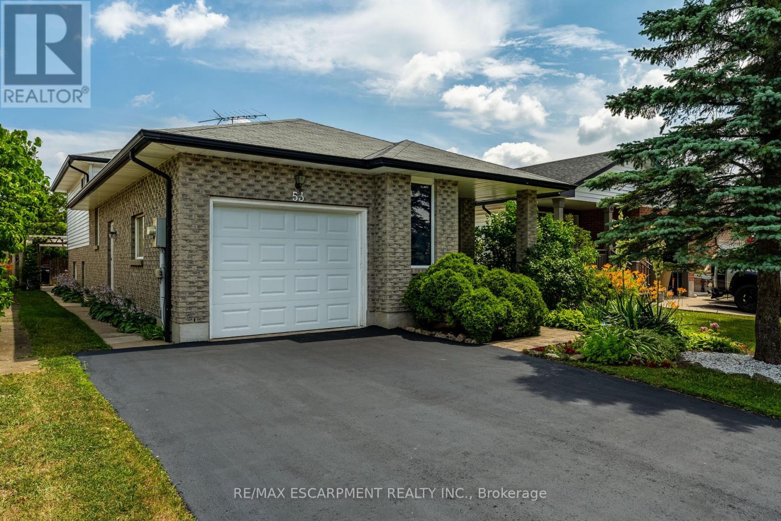 Photo 1 of 53 Northridge Drive, West Lincoln ON