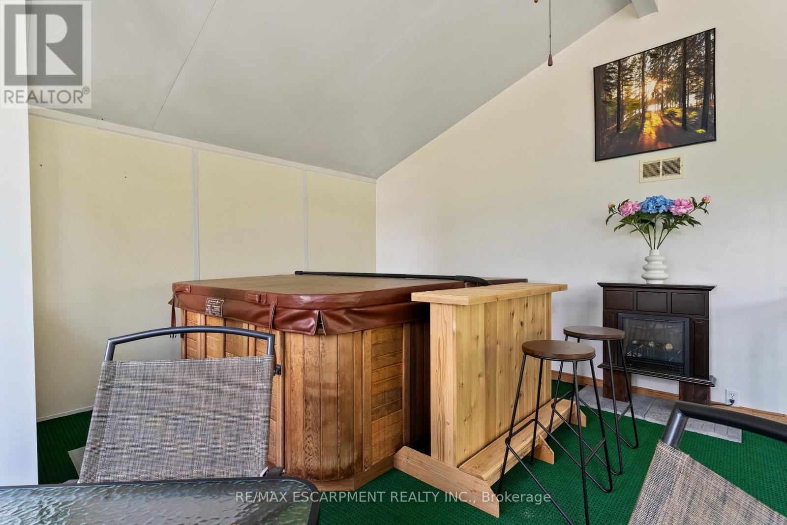 Photo 28 of 53 Northridge Drive, West Lincoln ON