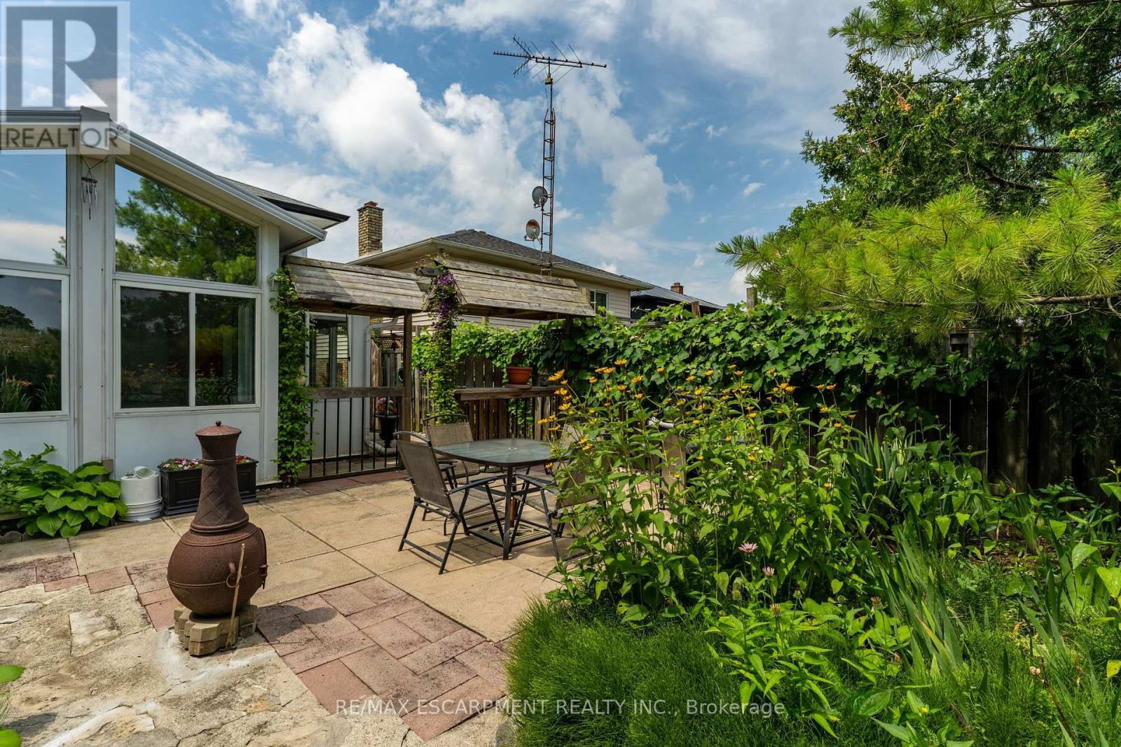 Photo 34 of 53 Northridge Drive, West Lincoln ON