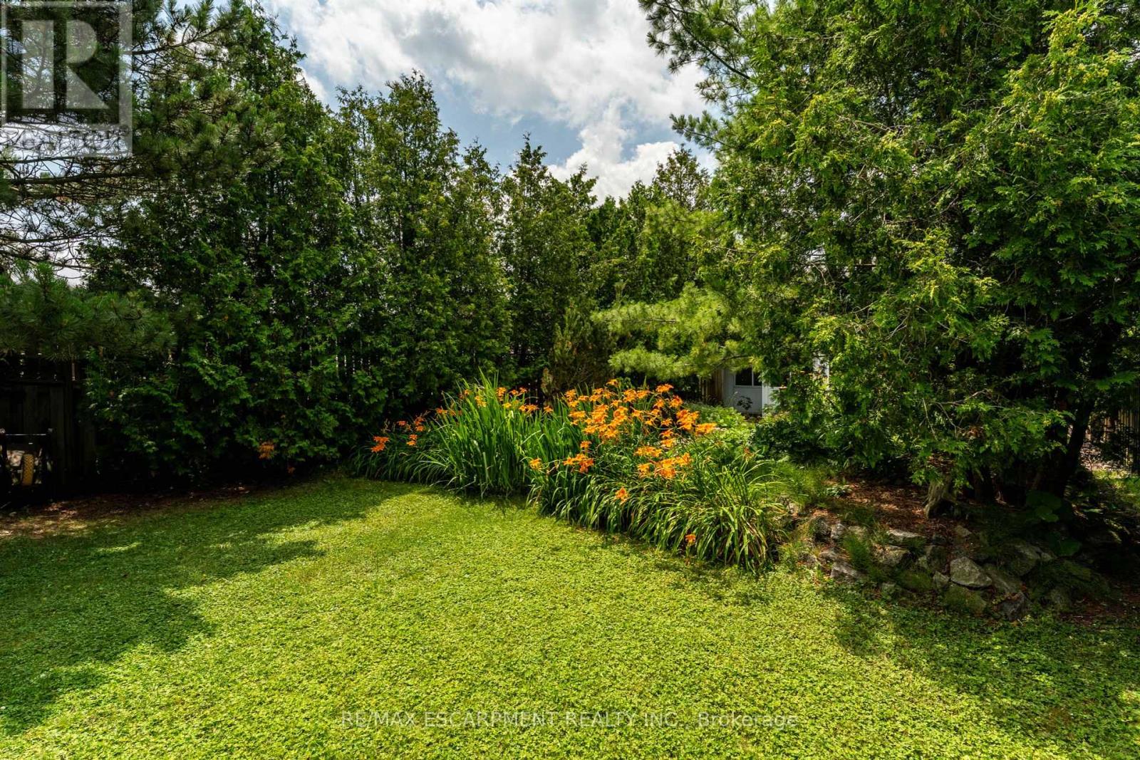 Photo 35 of 53 Northridge Drive, West Lincoln ON