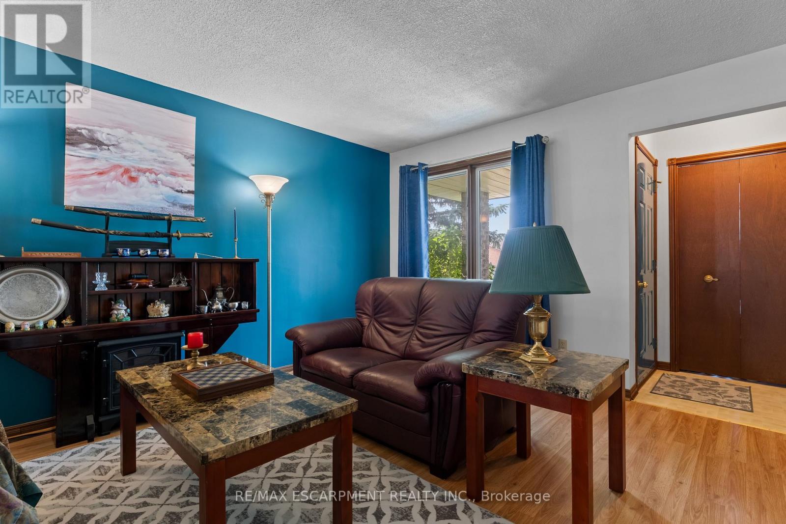 Photo 5 of 53 Northridge Drive, West Lincoln ON
