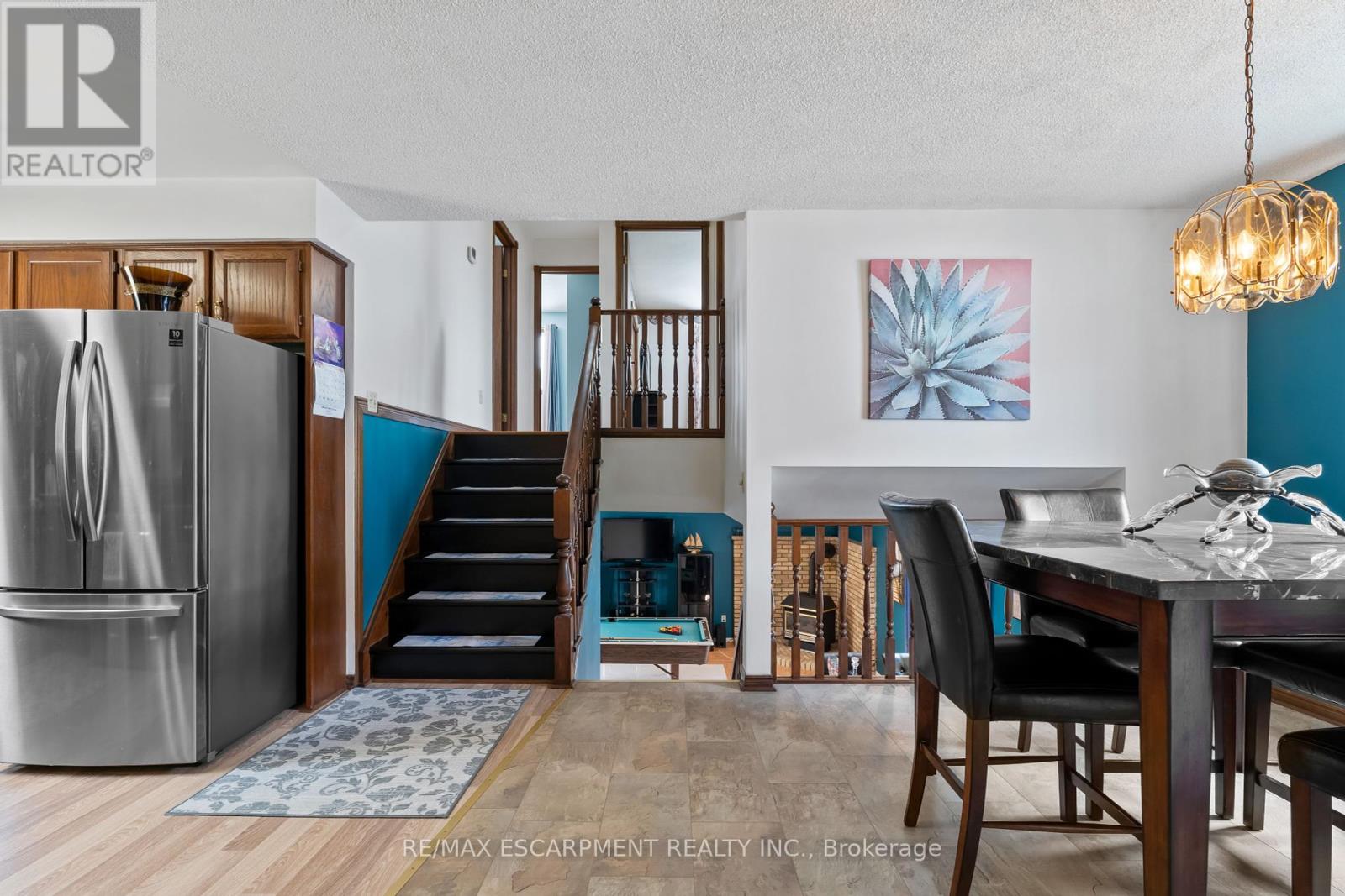Photo 7 of 53 Northridge Drive, West Lincoln ON