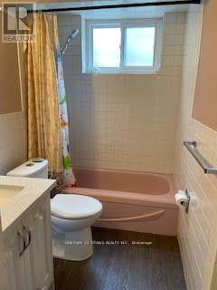 Photo 6 of 19 Skyridge Road, Toronto ON