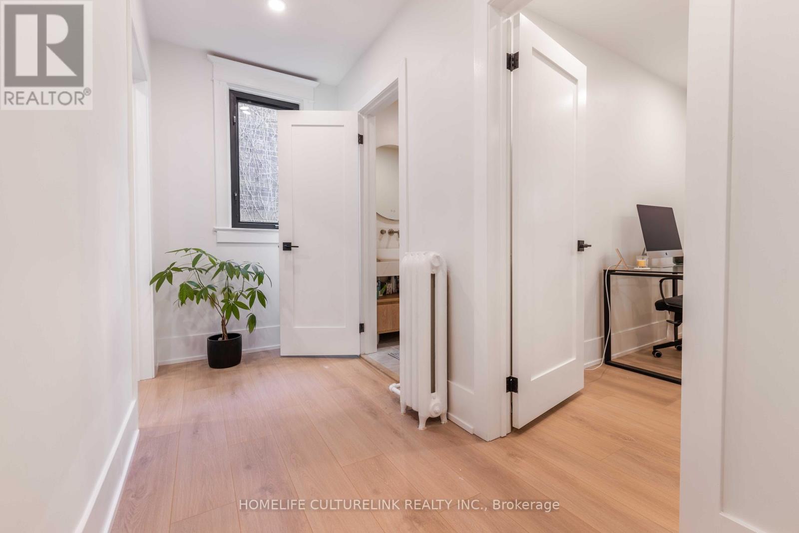 Photo 15 of 186 Ashdale Avenue, Toronto ON