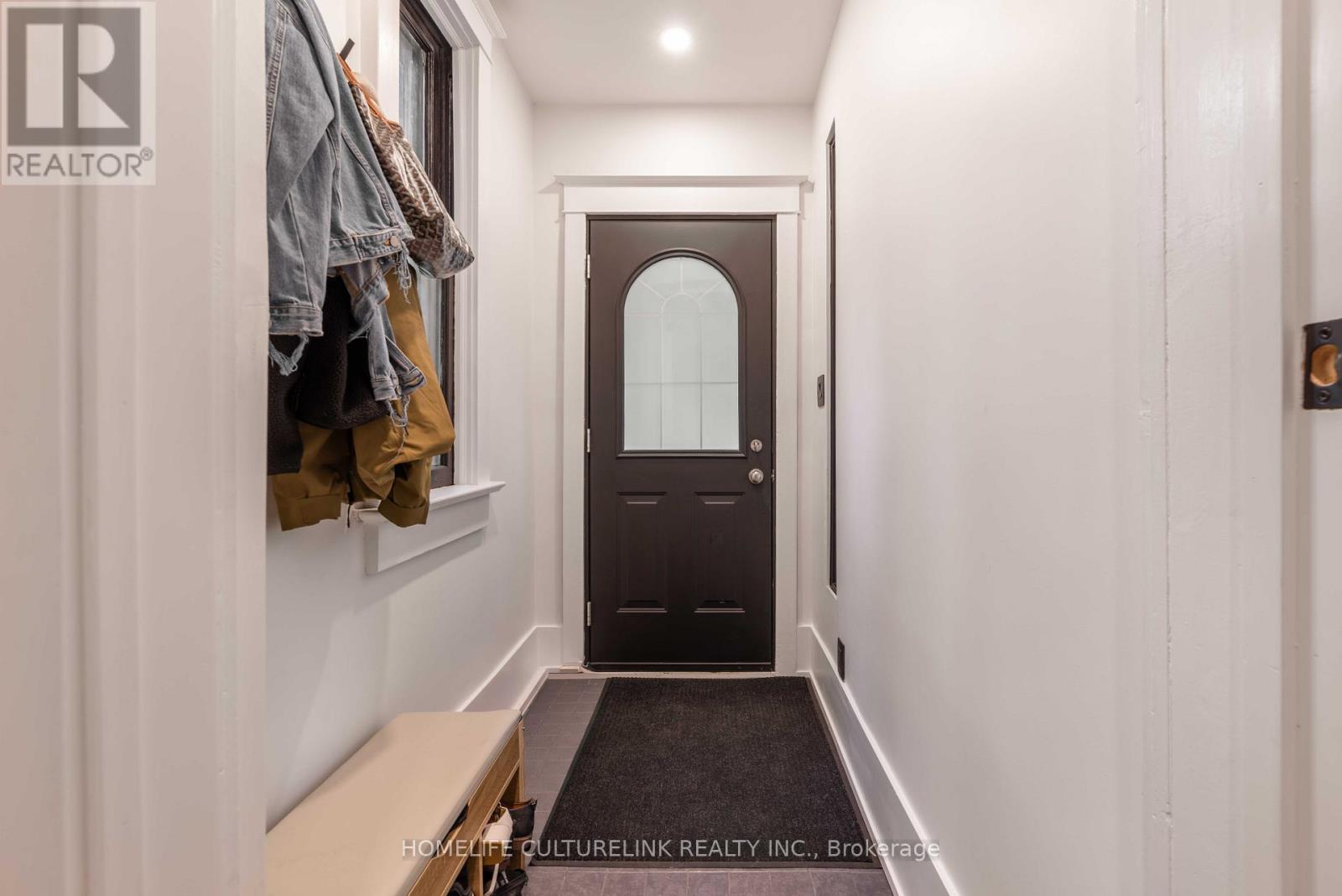 Photo 4 of 186 Ashdale Avenue, Toronto ON