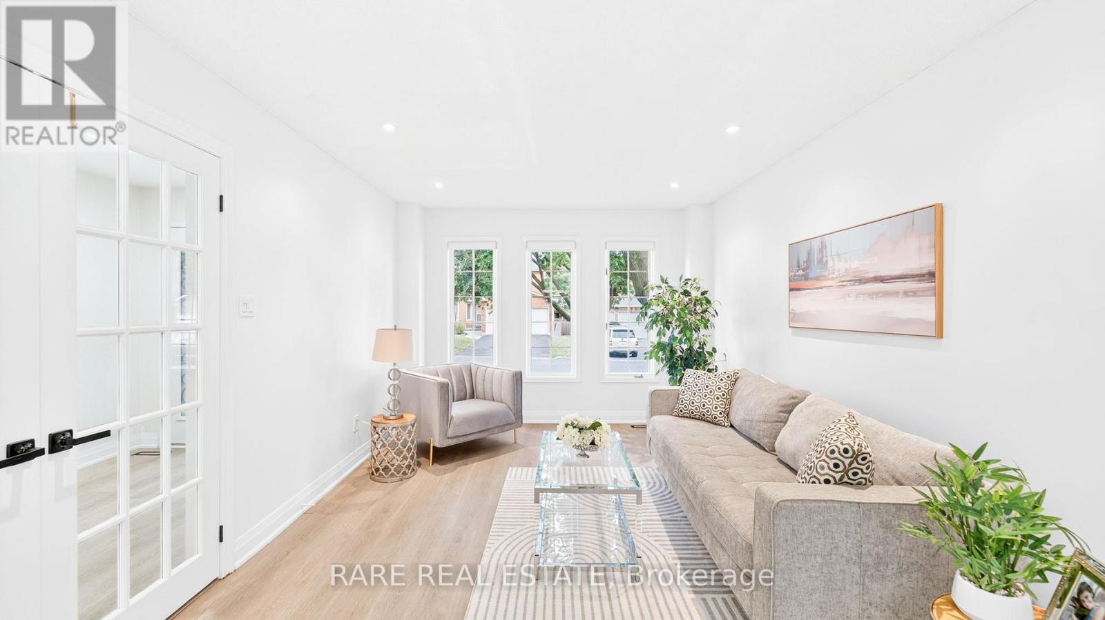 Photo 10 of 6 Carmichael Drive, Whitby ON