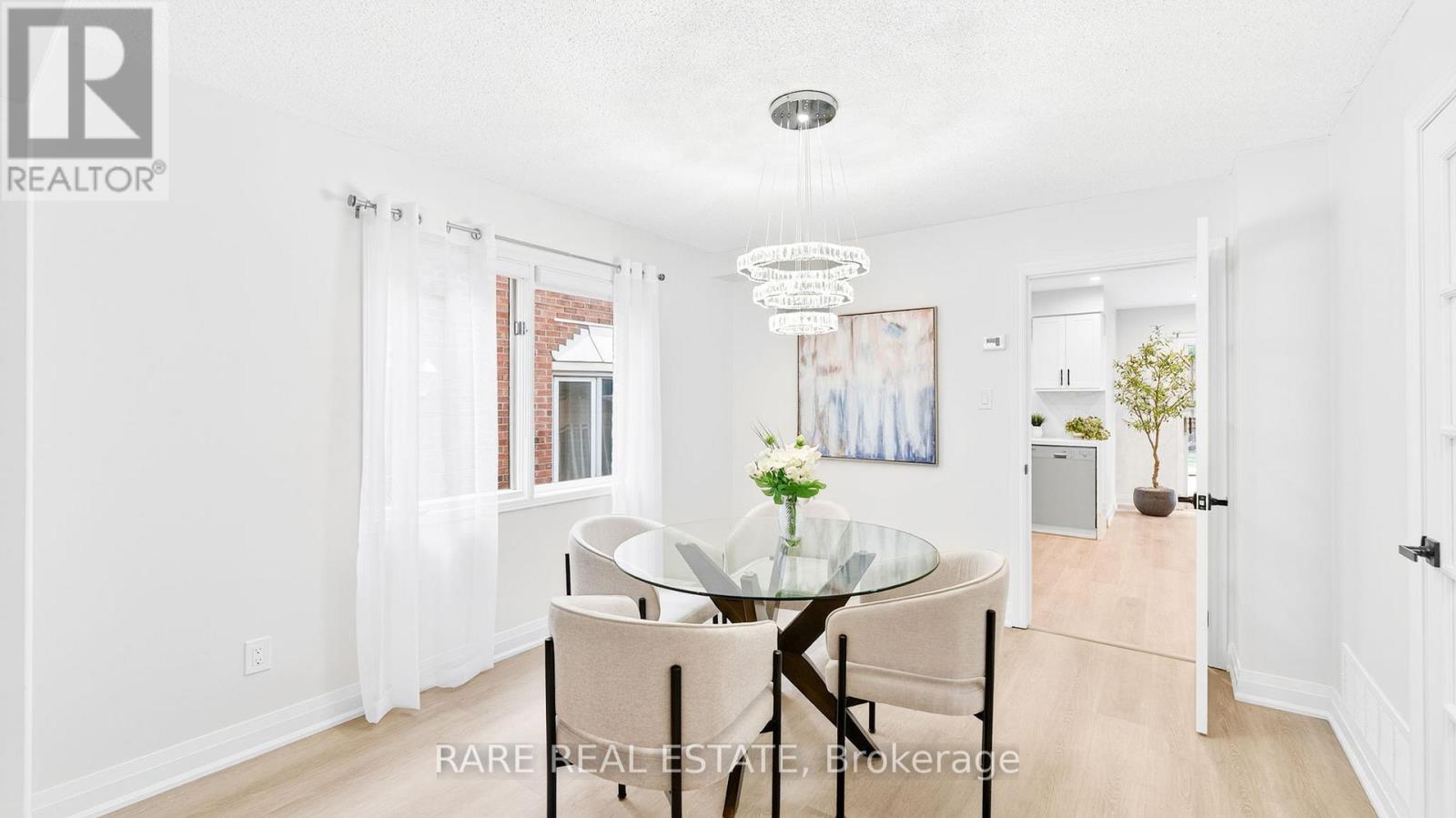 Photo 12 of 6 Carmichael Drive, Whitby ON