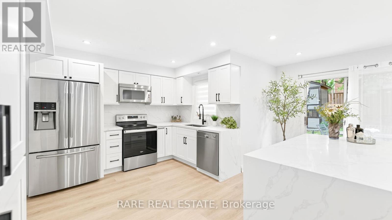 Photo 14 of 6 Carmichael Drive, Whitby ON