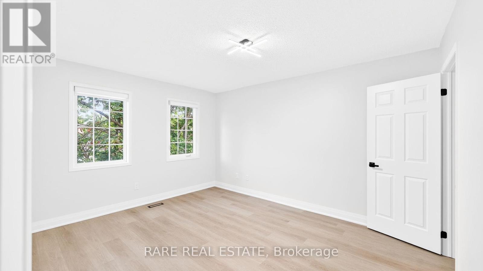 Photo 26 of 6 Carmichael Drive, Whitby ON