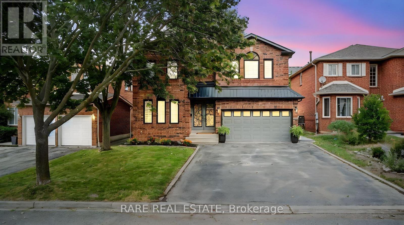 Photo 3 of 6 Carmichael Drive, Whitby ON