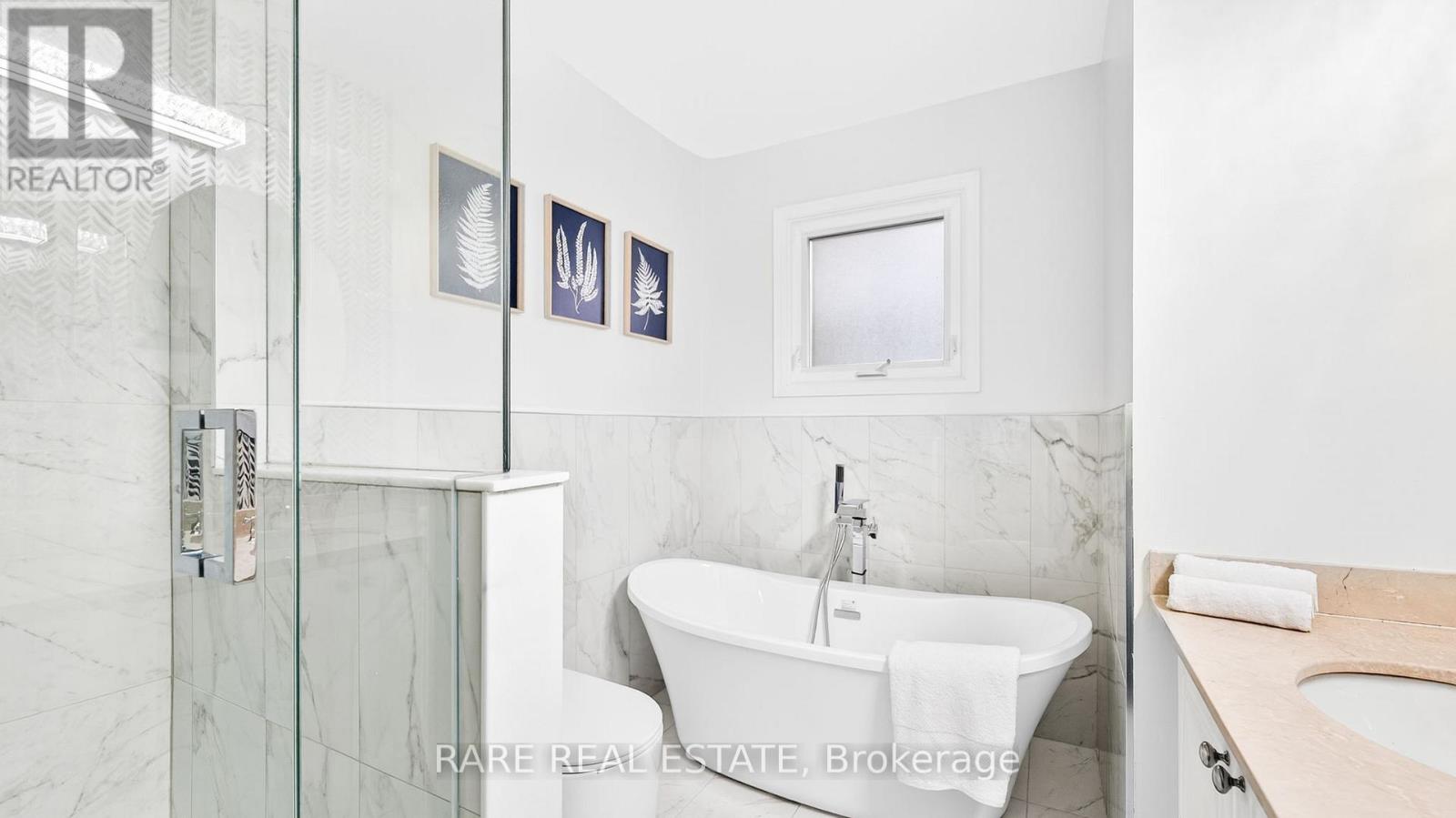 Photo 31 of 6 Carmichael Drive, Whitby ON