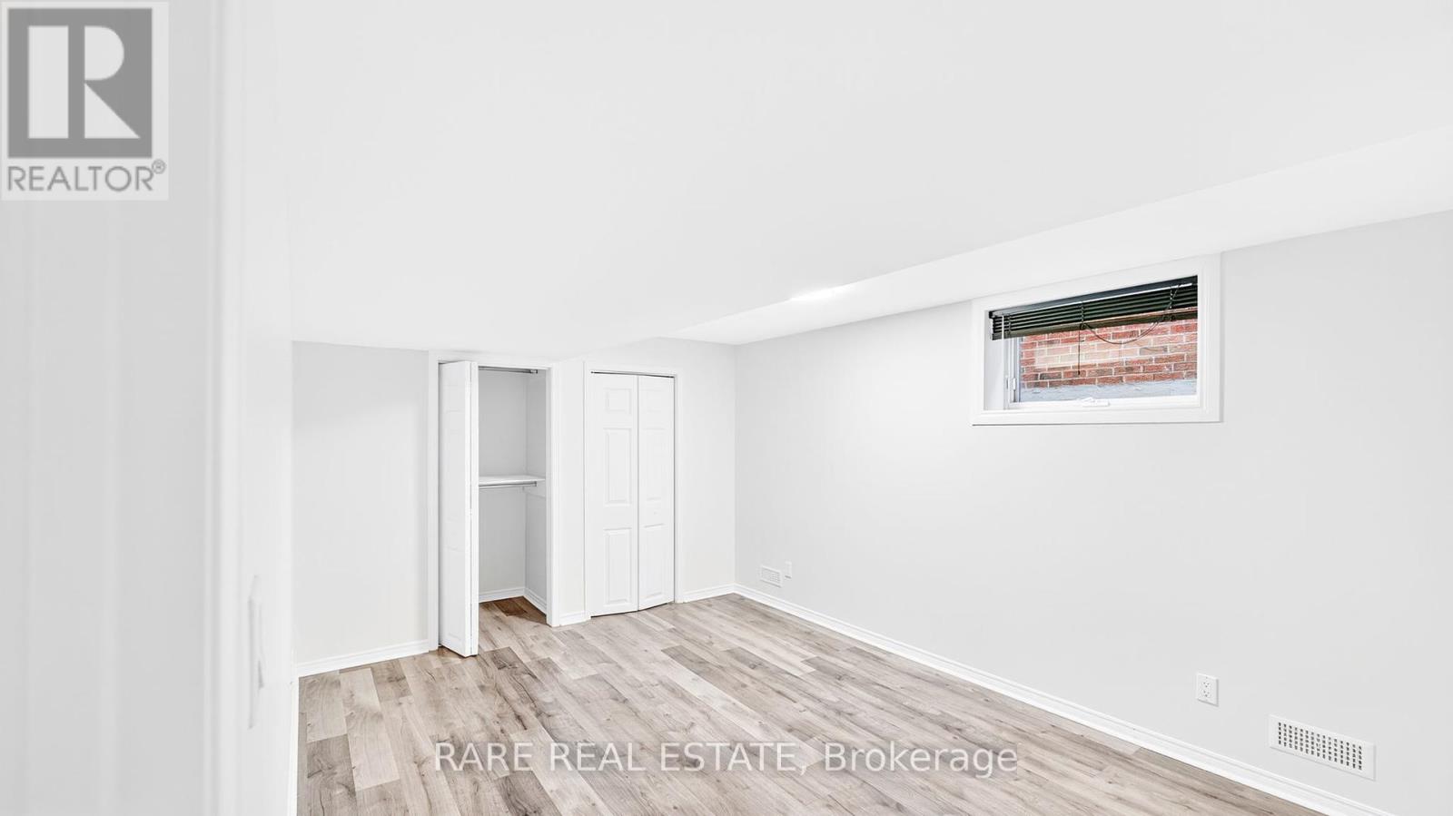 Photo 35 of 6 Carmichael Drive, Whitby ON