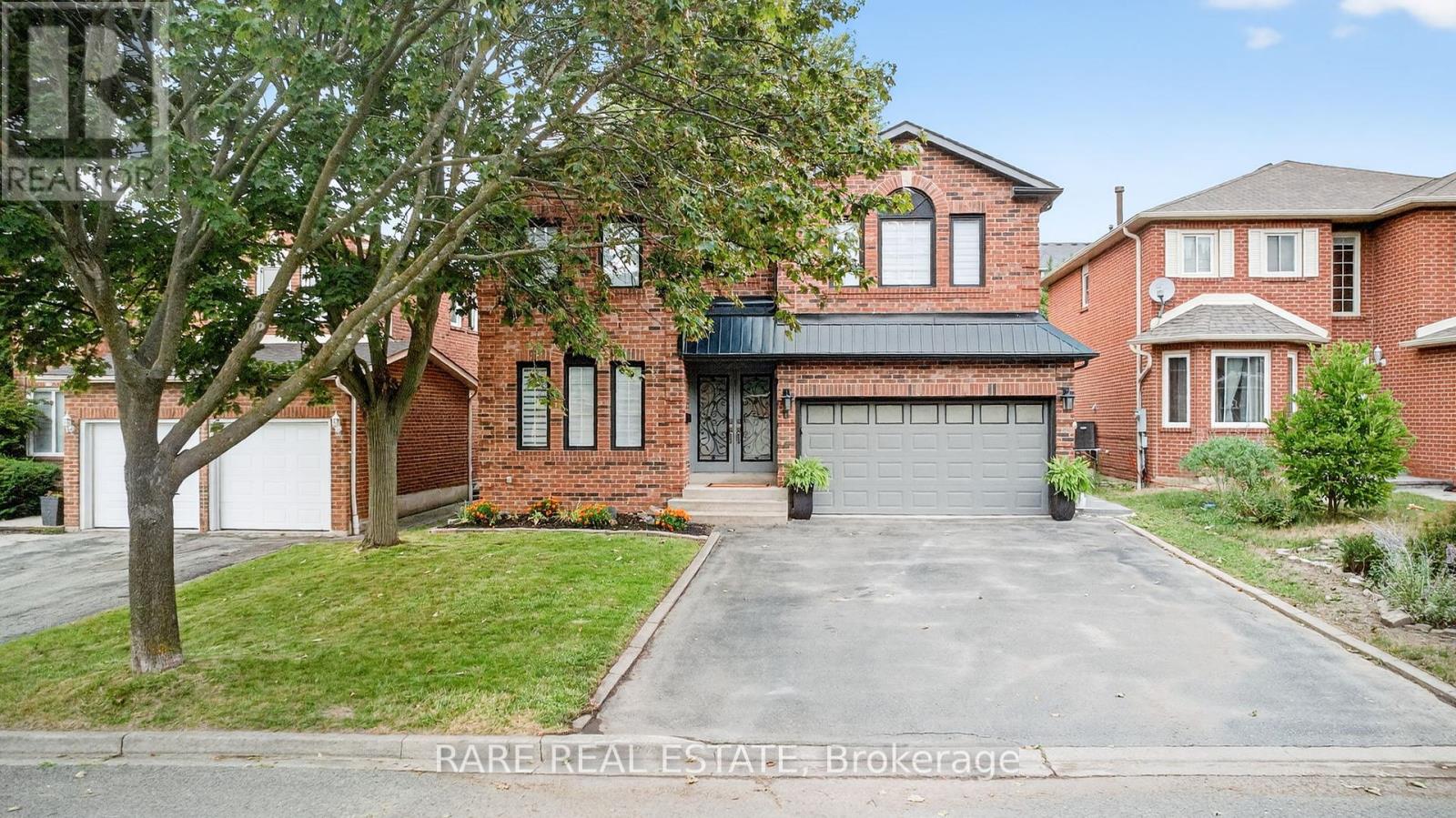 Photo 4 of 6 Carmichael Drive, Whitby ON
