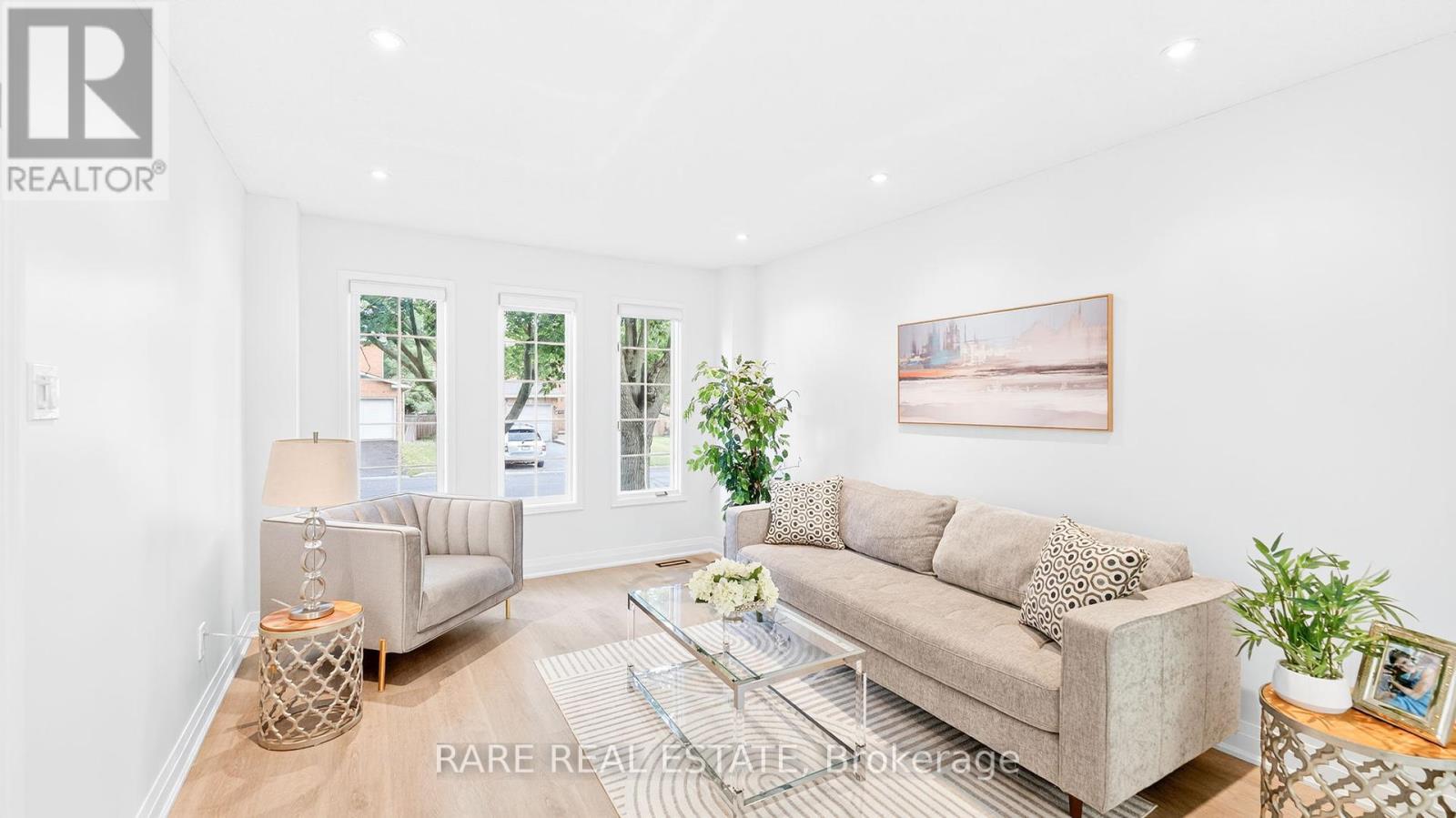 Photo 9 of 6 Carmichael Drive, Whitby ON