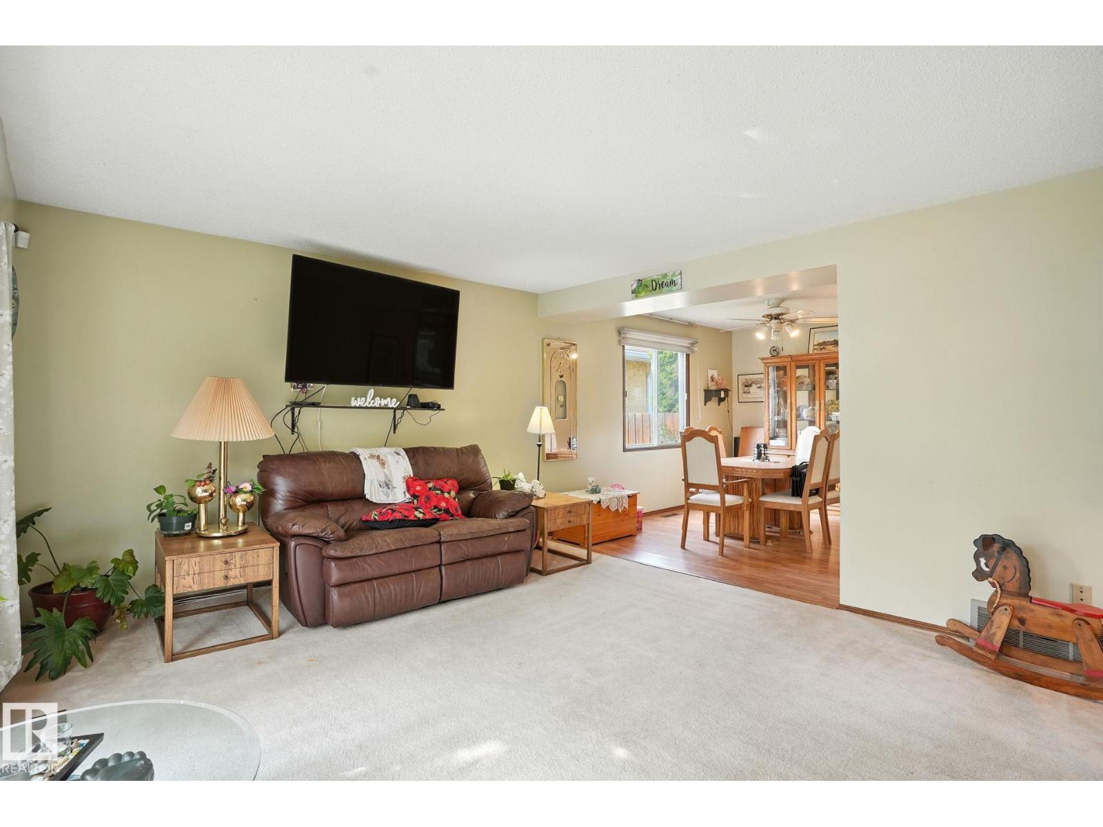 Photo 6 of 17 Marion Dr, Sherwood Park AB