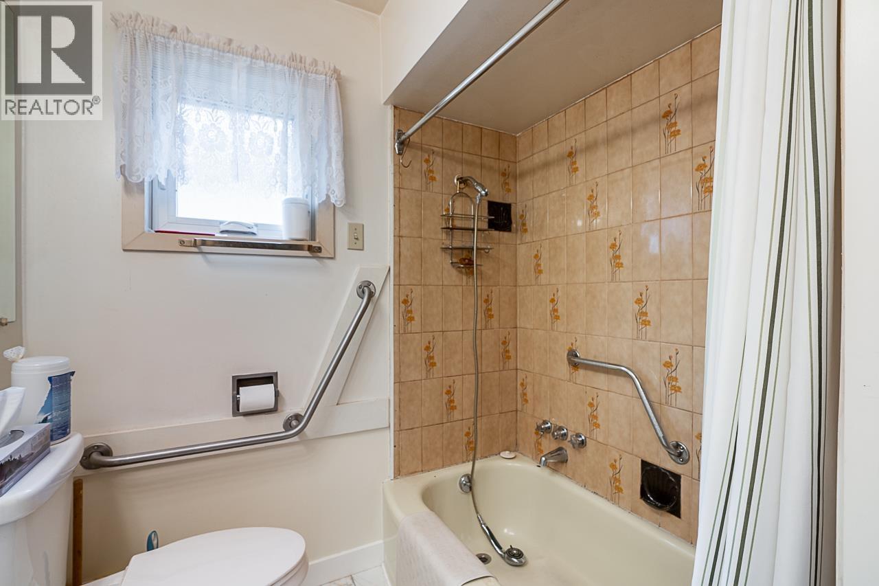Photo 26 of 6544 Elwell Street, Burnaby BC